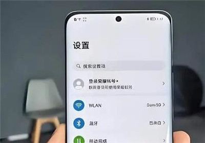 手机到底买直屏还是曲屏？直屏和曲屏手机都有哪些区别？配图