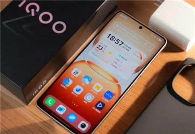 1500以内的手机选择哪款比较好用？这三款几乎无差评配图