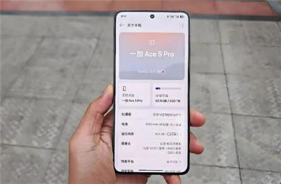 4款“必买”的高性能直屏手机，2000多预算购买哪些手机比较好？配图
