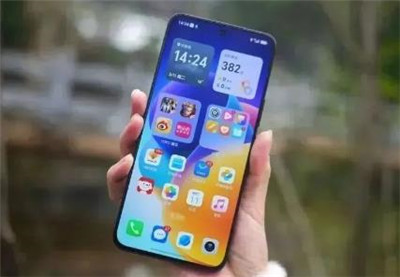 4款“必买”的高性能直屏手机，2000多预算购买哪些手机比较好？配图