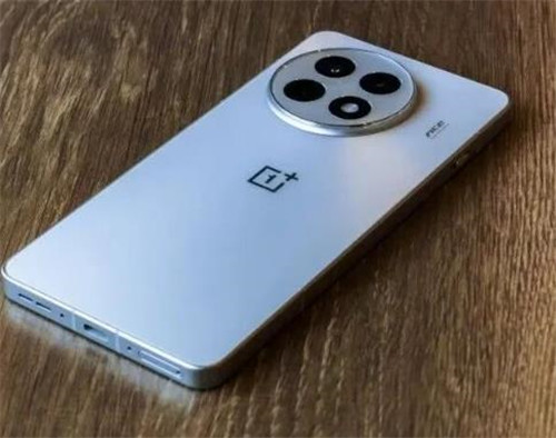 预算2000元哪些直屏手机目前最好？配图