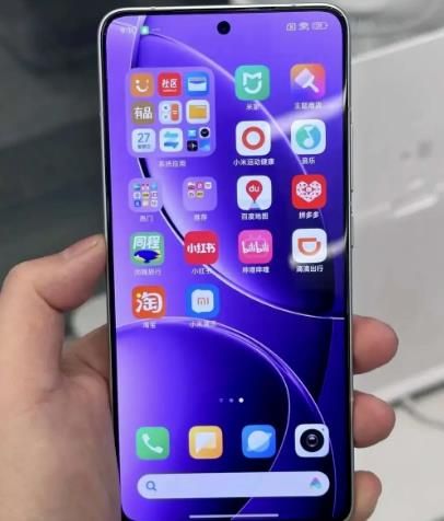 2000左右的预算选择手机，十一假期怎么选择？配图