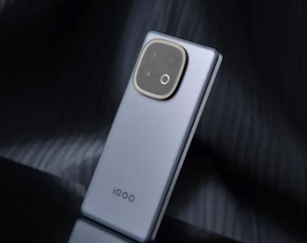 预算3000左右购买手机哪款比较好用?16GB+512GB公认“值得入手”的3款性能旗舰配图 预算3000左右购买手机哪款比较好用?16GB+512GB公认“值得入手”的3款性能旗舰配图