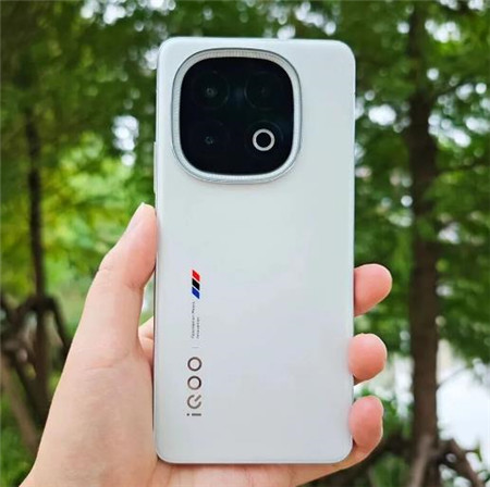 双十一适合年轻人的手机都有哪些？这三款16GB+512GB旗舰手机推荐配图