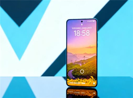 目前公认“性价比高”的5款手机，什么手机性比价高？配图