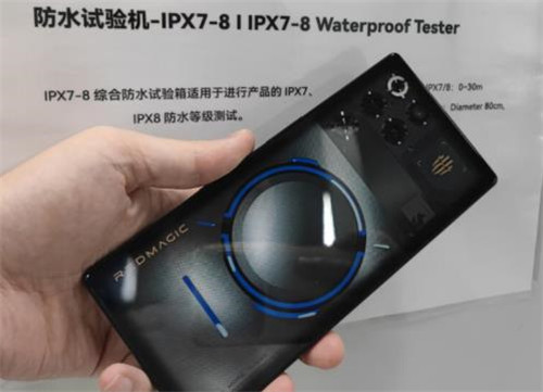 手机性能排行榜出炉:2025年榜单前十名的手机配图 手机性能排行榜出炉:2025年榜单前十名的手机配图