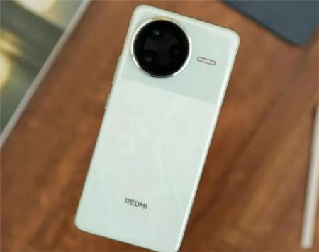 2500元左右,可以“闭眼买”的3款直屏手机!配图 2500元左右,可以“闭眼买”的3款直屏手机!配图