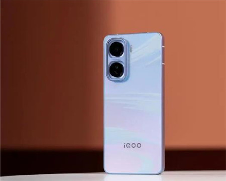 2500元左右,可以“闭眼买”的3款直屏手机!配图 2500元左右,可以“闭眼买”的3款直屏手机!配图