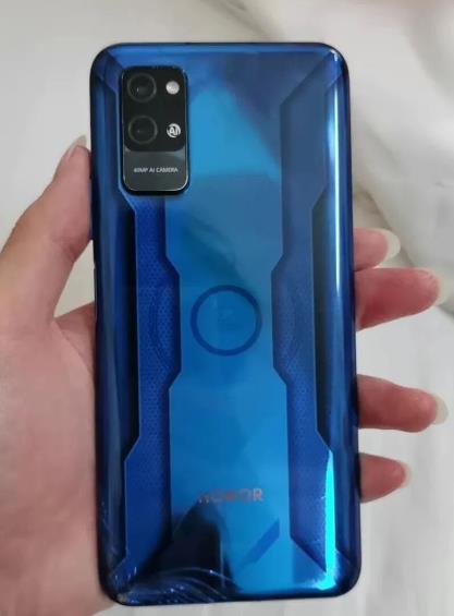 华为哪些手机使用麒麟990芯片，这六款都可以升级到鸿蒙系统配图