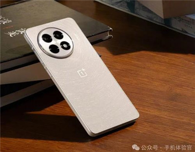 11月国补后降价最快的手机有哪几款？16+512GB价格“大跳水三款手机配图