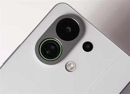 OPPO的手机千元手机哪款比较好用？微型风扇+电竞大屏配图