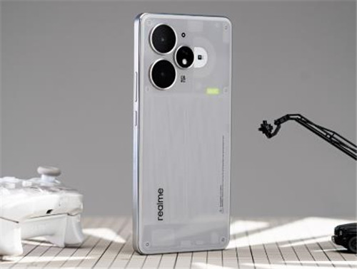 12月降价最狠的手机有哪些?512GB中端手机值得捡漏配图 12月降价最狠的手机有哪些?512GB中端手机值得捡漏配图