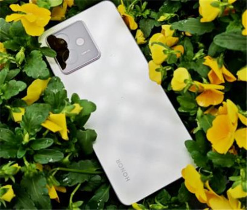 12月降价最狠的手机有哪些?512GB中端手机值得捡漏配图 12月降价最狠的手机有哪些?512GB中端手机值得捡漏配图