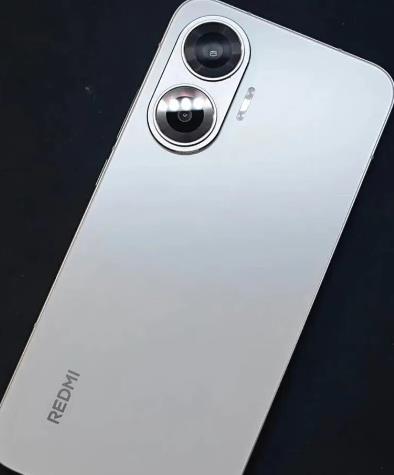 2000左右给父母买手机选择哪款好？几款适合送爸妈用的手机配图