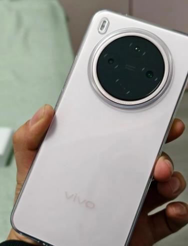 2000左右给父母买手机选择哪款好？几款适合送爸妈用的手机配图