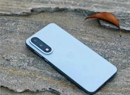 2025公认“信号巨强”的3款手机：512GB超大内存配图