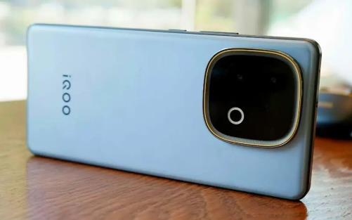 16GB+512GB超大内存手机,2026年目前“最值得捡漏”的手机有哪些?配图 16GB+512GB超大内存手机,2026年目前“最值得捡漏”的手机有哪些?配图