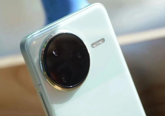 2026有“真香价”的3款手机，16GB+512GB，可以使用五年以上配图