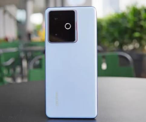 16GB+512GB高配版,3月份“值得捡漏”的3款手机,入手轻松用四五年配图