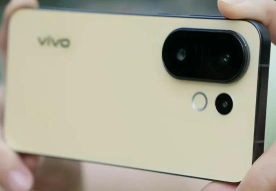 什么小屏手机现在值得买?16GB+512GB值得捡漏三款配图 什么小屏手机现在值得买?16GB+512GB值得捡漏三款配图