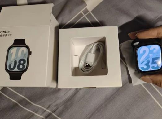 二手荣耀X5i智能手表怎么样?新款手表一夜降到155元,1.9寸大屏+21天超长续航!配图 二手荣耀X5i智能手表怎么样?新款手表一夜降到155元,1.9寸大屏+21天超长续航!配图