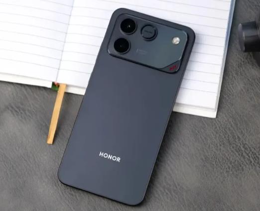 2000多的预算目前购买哪些手机比较好用？12GB+512GB，两千档可以“闭眼入手”的3款手机推荐：配图