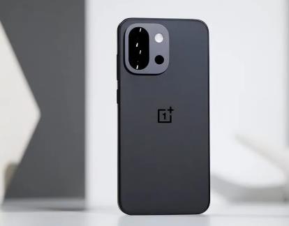 8月份哪些手机目前值得购买?16GB+512GB,8月“值得捡漏”的3款手机配图 8月份哪些手机目前值得购买?16GB+512GB,8月“值得捡漏”的3款手机配图