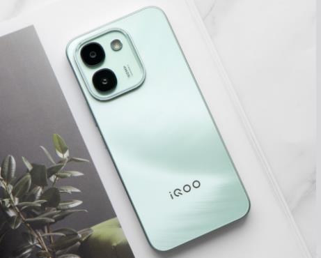 iQOO目前值得看的3款手机?iQOO什么手机目前值得看?配图 iQOO目前值得看的3款手机?iQOO什么手机目前值得看?配图